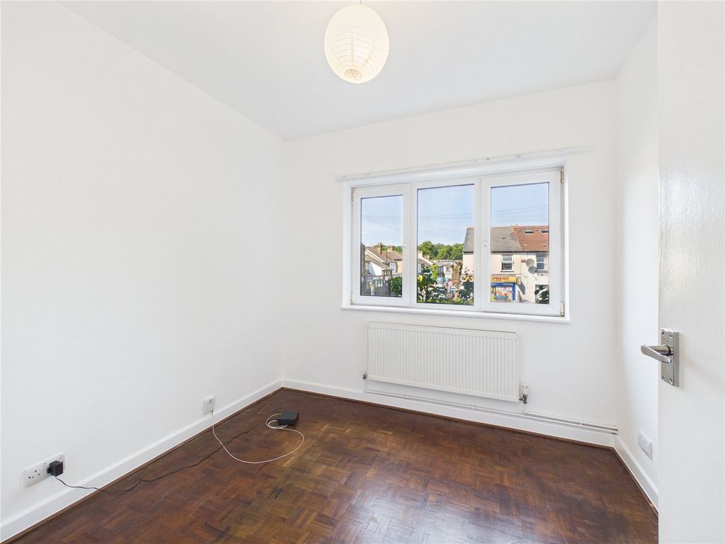 Property photo 3 of 11 Picture No. 15