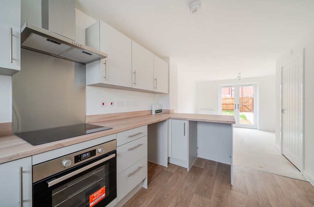 Property photo 3 of 15 1492438-5-6A5600B3F2709