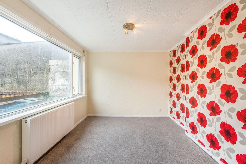 Property photo 2 of 9 Dining Room