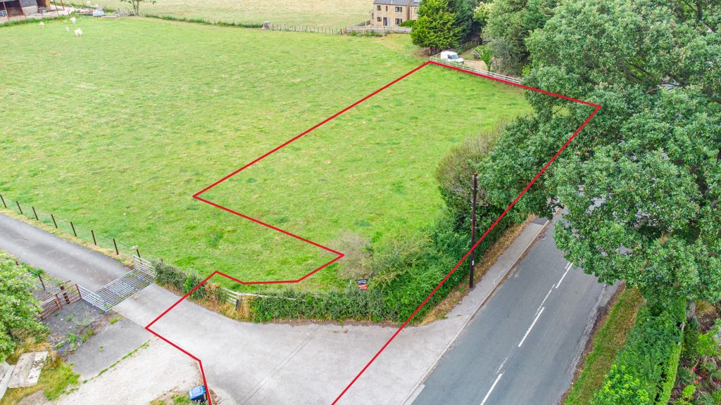 Property photo 2 of 7 Redlineimage4