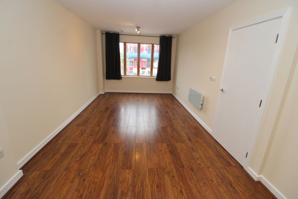 Property photo 2 of 7 Gallery