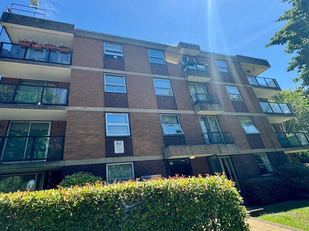Property photo 1 of 1 Building Exterior