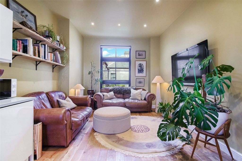 Property photo 2 of 16 Picture No. 07