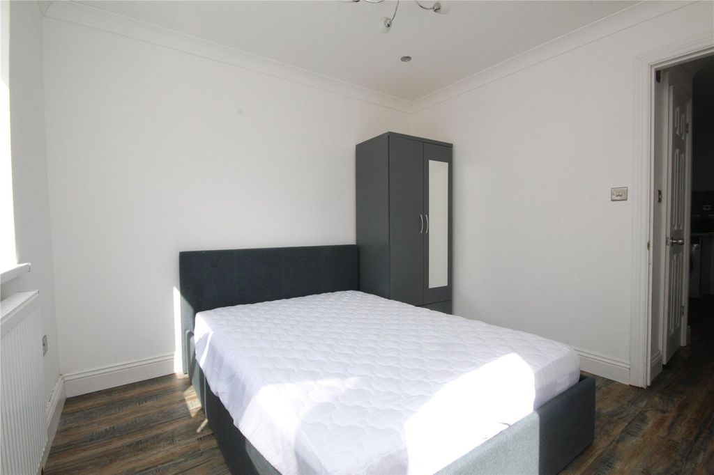 Property photo 3 of 5 Picture No. 02