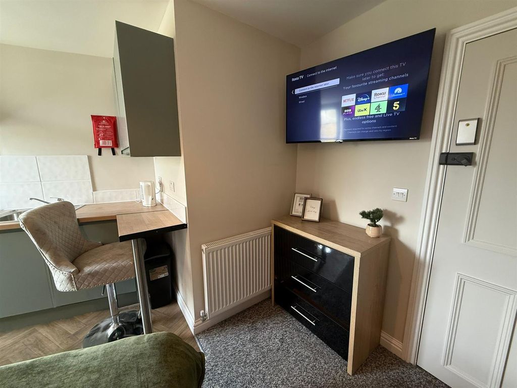 Property photo 3 of 10 Room 3 Pics1.Jpeg