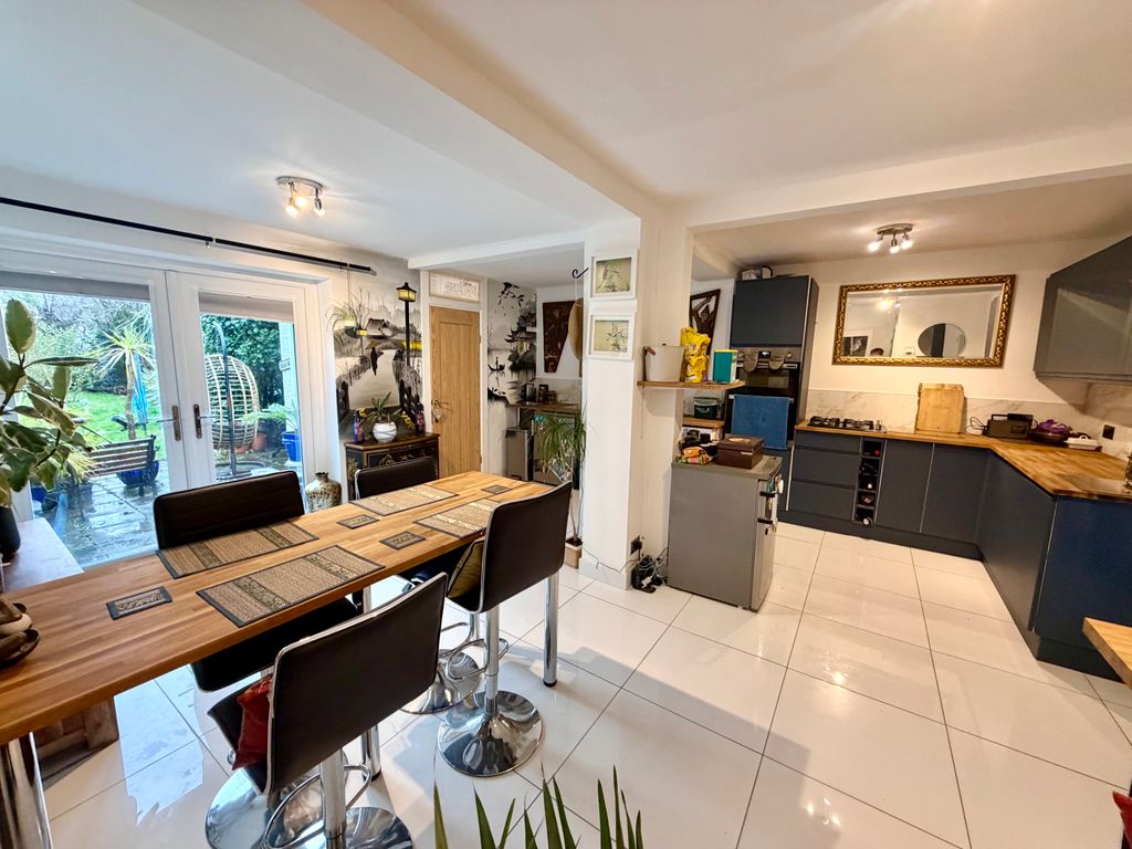 Property photo 3 of 20 Img_1239