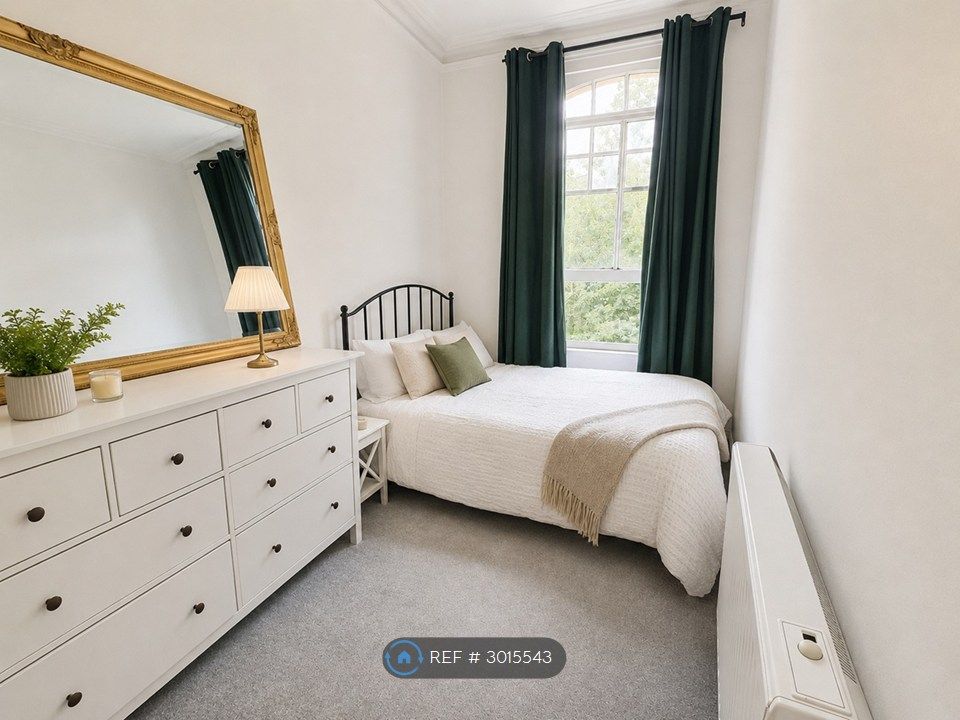 Property photo 3 of 7 Master Bed