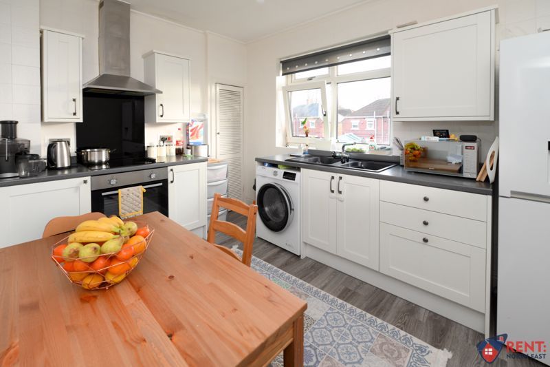 Property photo 1 of 6 Photo 6