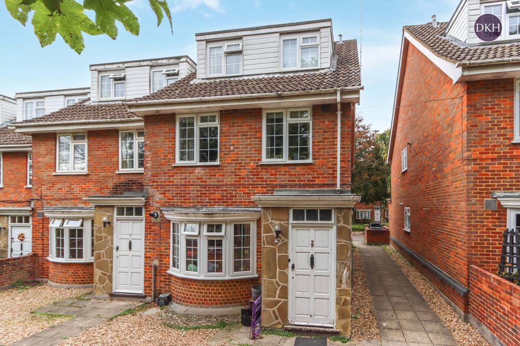 Property photo 1 of 2 Picture No. 02