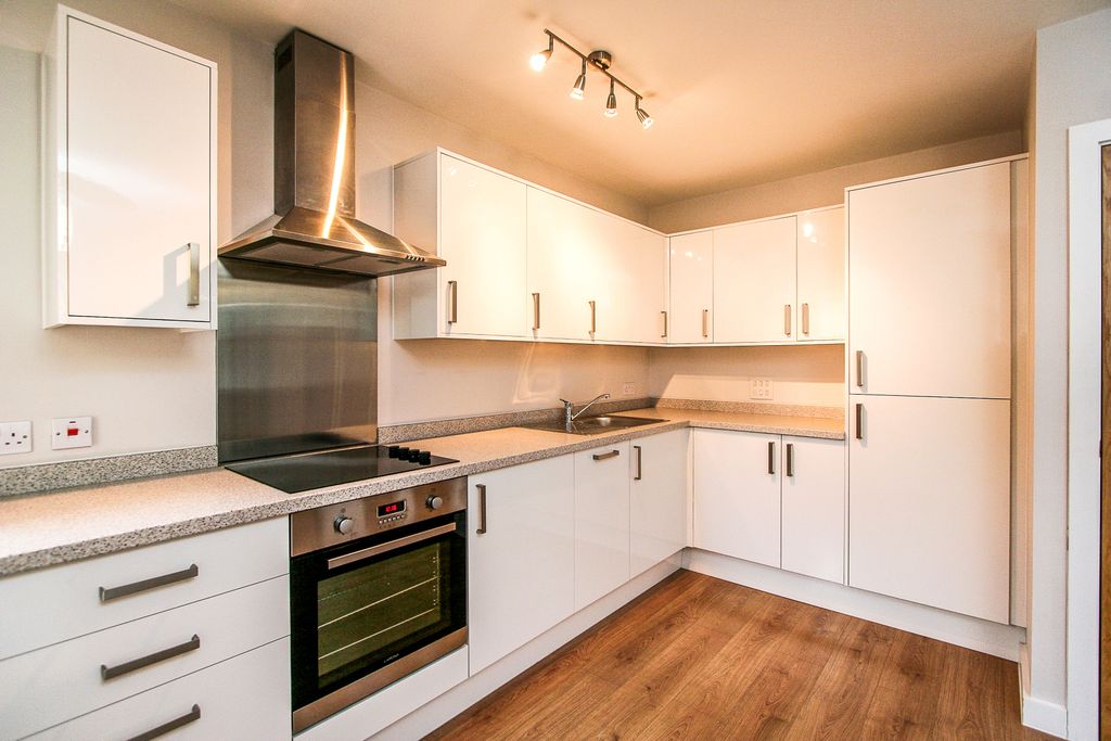 Property photo 1 of 9 8.Jpg