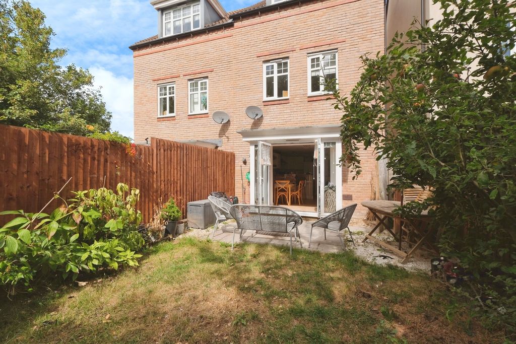 Additional image 6 of 4 bed semi-detached house for saleJasper Tudor Crescent, Llanfoist, Abergavenny NP7
