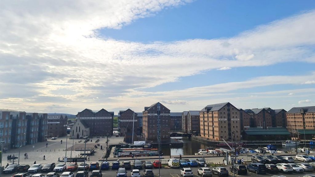 Property photo 3 of 11