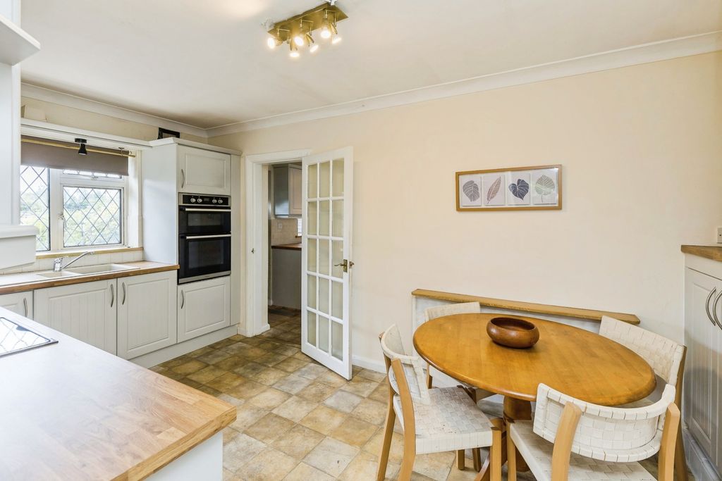 Property photo 2 of 25 Pbox-Img.Jpg