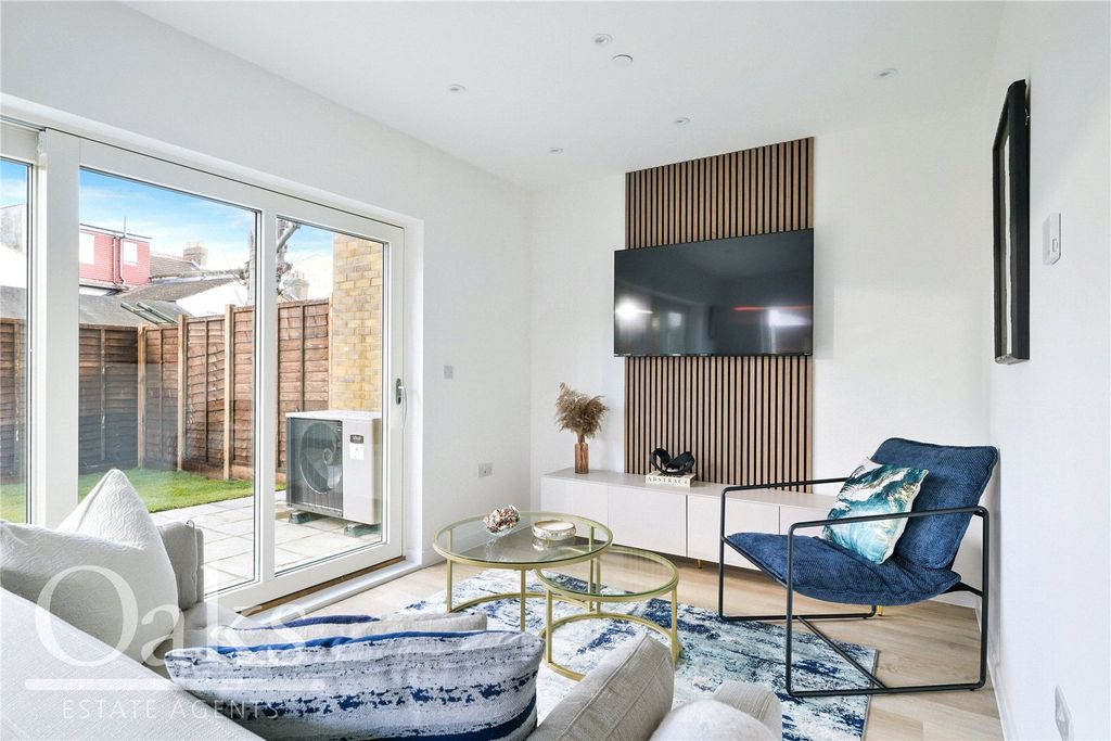 Property photo 2 of 30 Picture No. 06