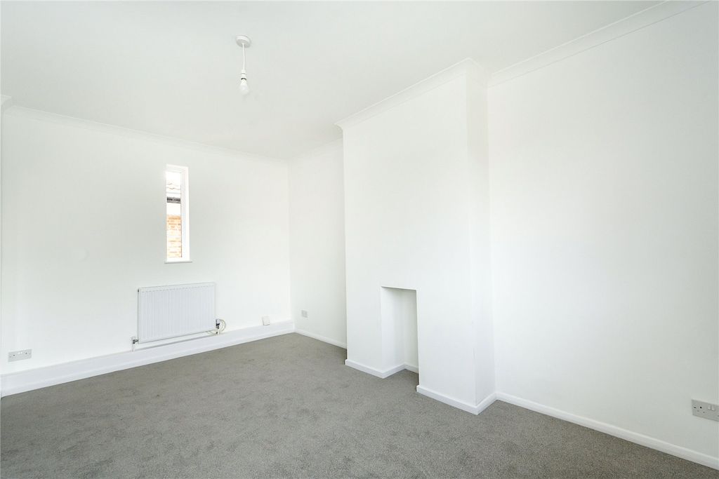 Property photo 3 of 9 Picture No. 10