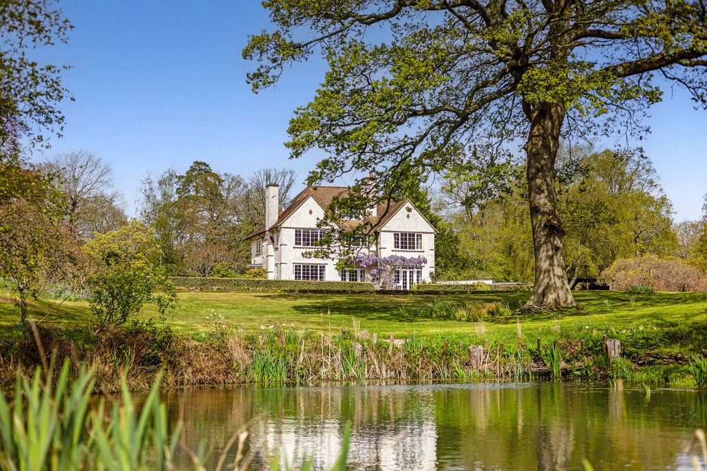 Property photo 3 of 26