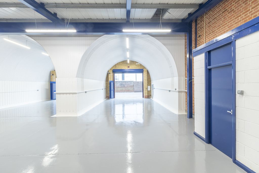 Property photo 3 of 6 An Empty Arch With White Lining