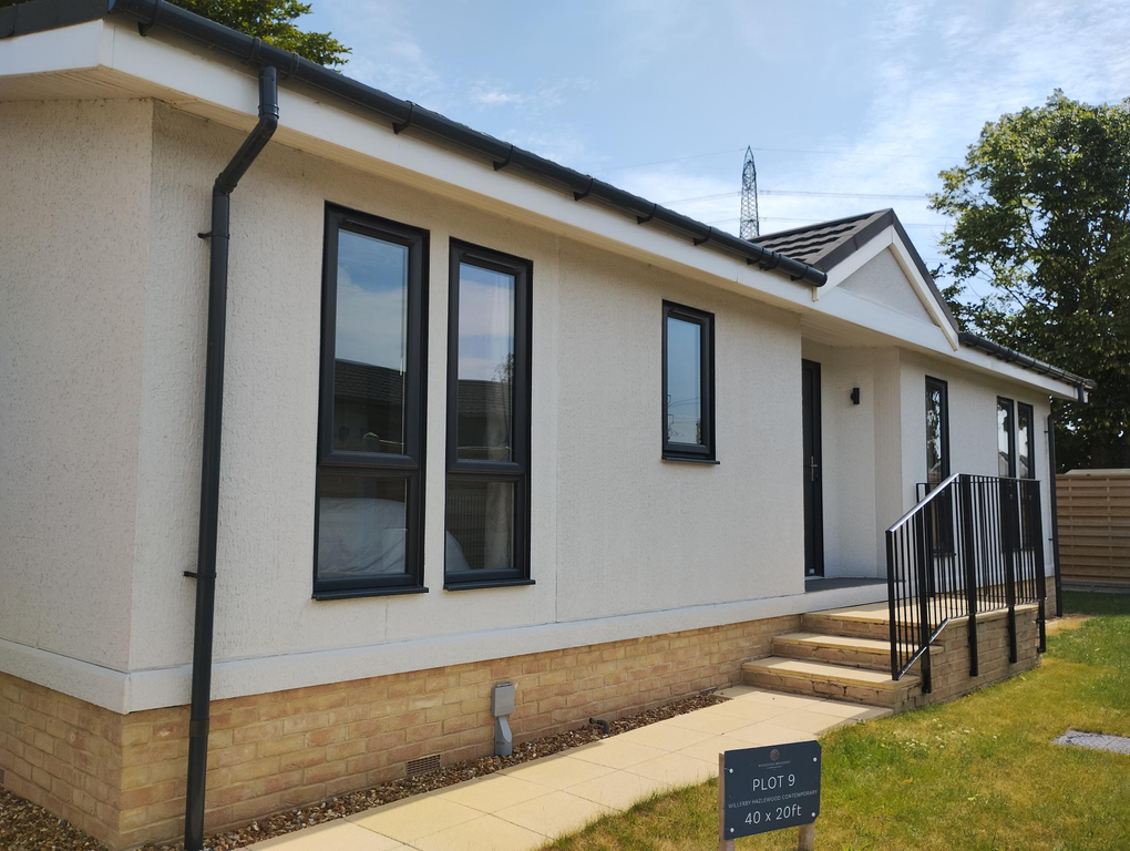 Property photo 1 of 11