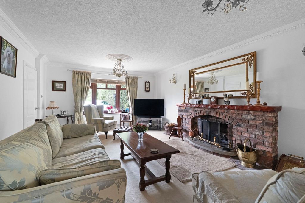Property photo 3 of 30