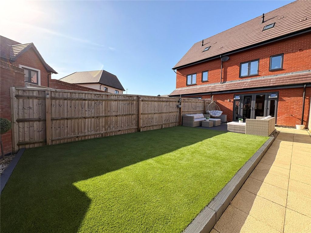 Property photo 2 of 32 Picture No. 06