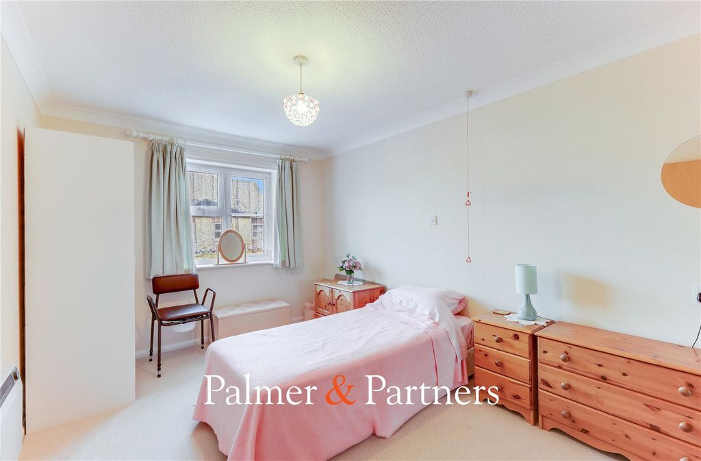 Property photo 3 of 11 Picture No. 10