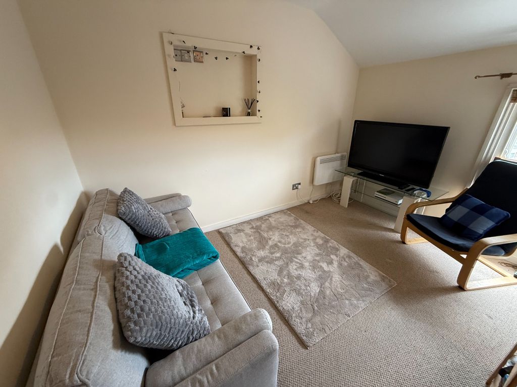 Property photo 2 of 5 5210903