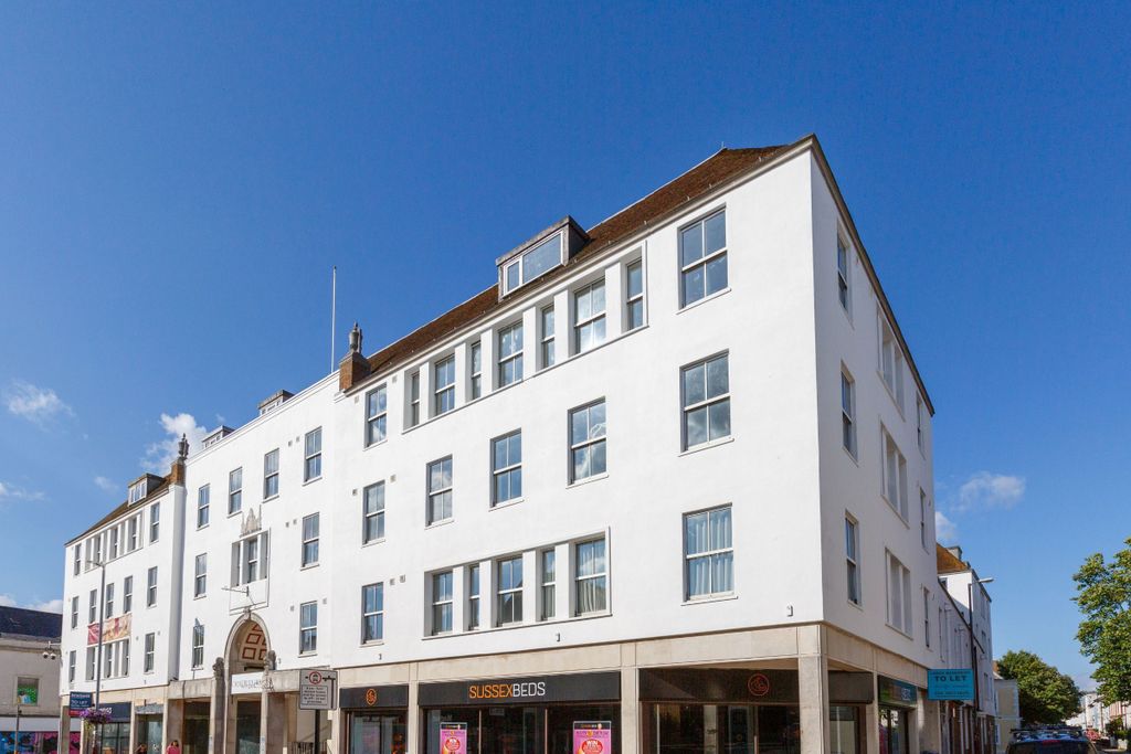 Property photo 1 of 6