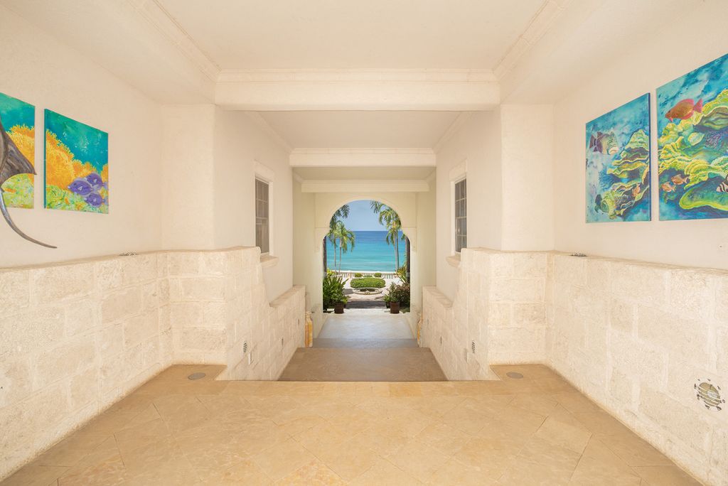 Property photo 2 of 47