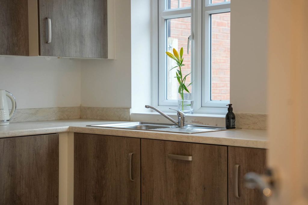 Property photo 3 of 24