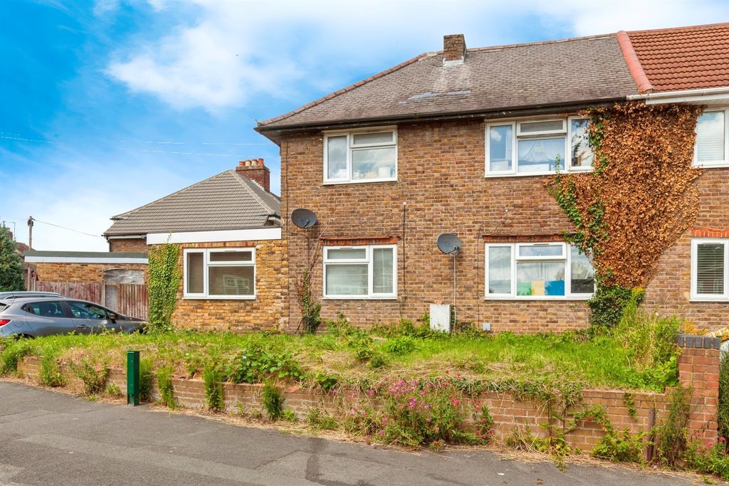 Property photo 1 of 19