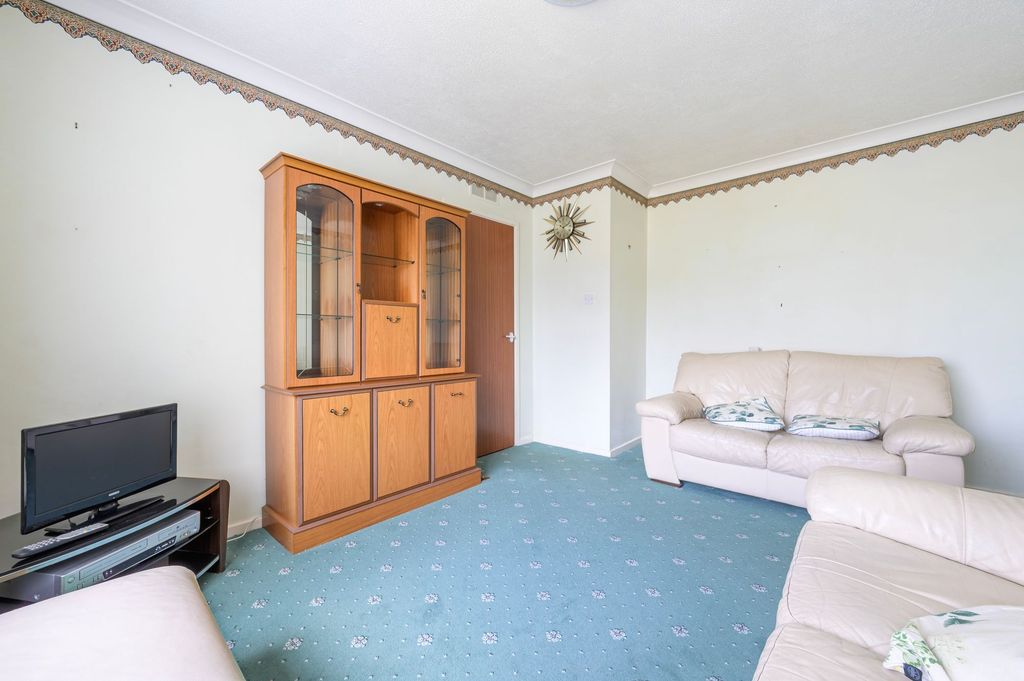 Property photo 3 of 15