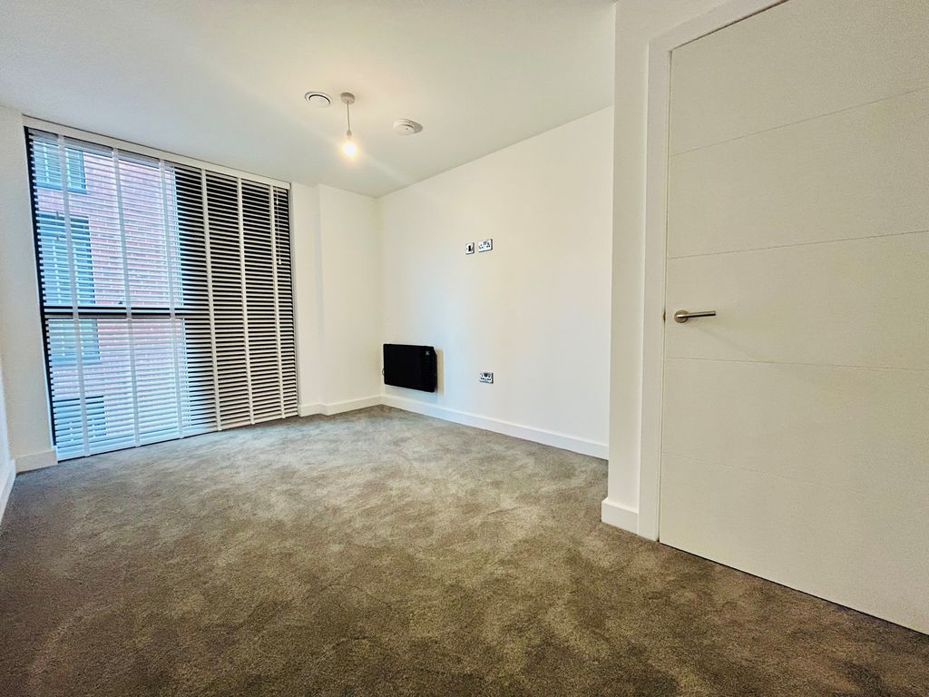 Property photo 3 of 7 Bedroom