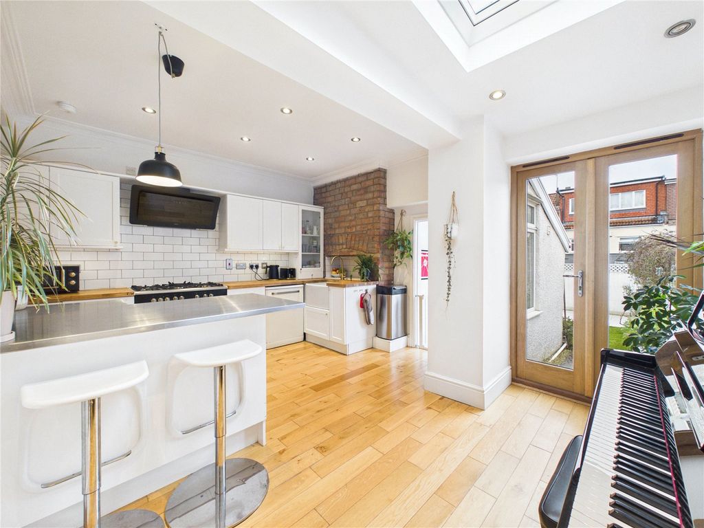 Property photo 3 of 31 Picture No. 09