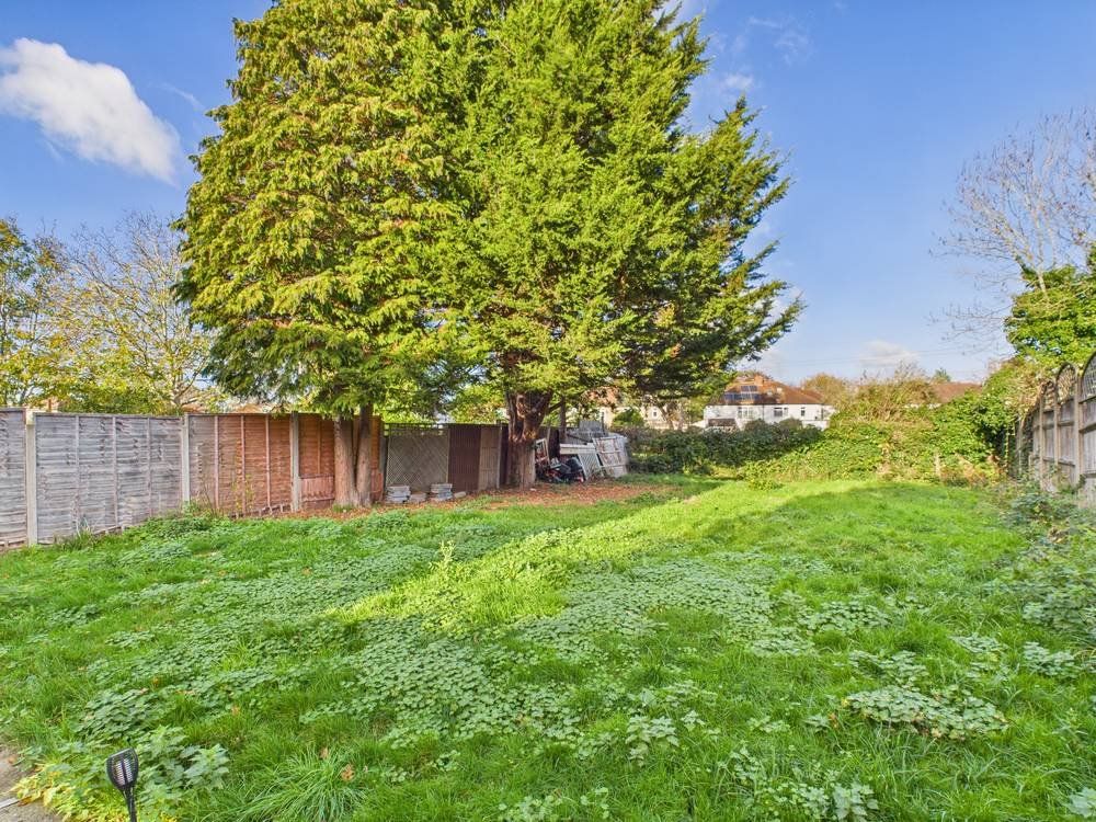 Property photo 3 of 16 Picture No. 13