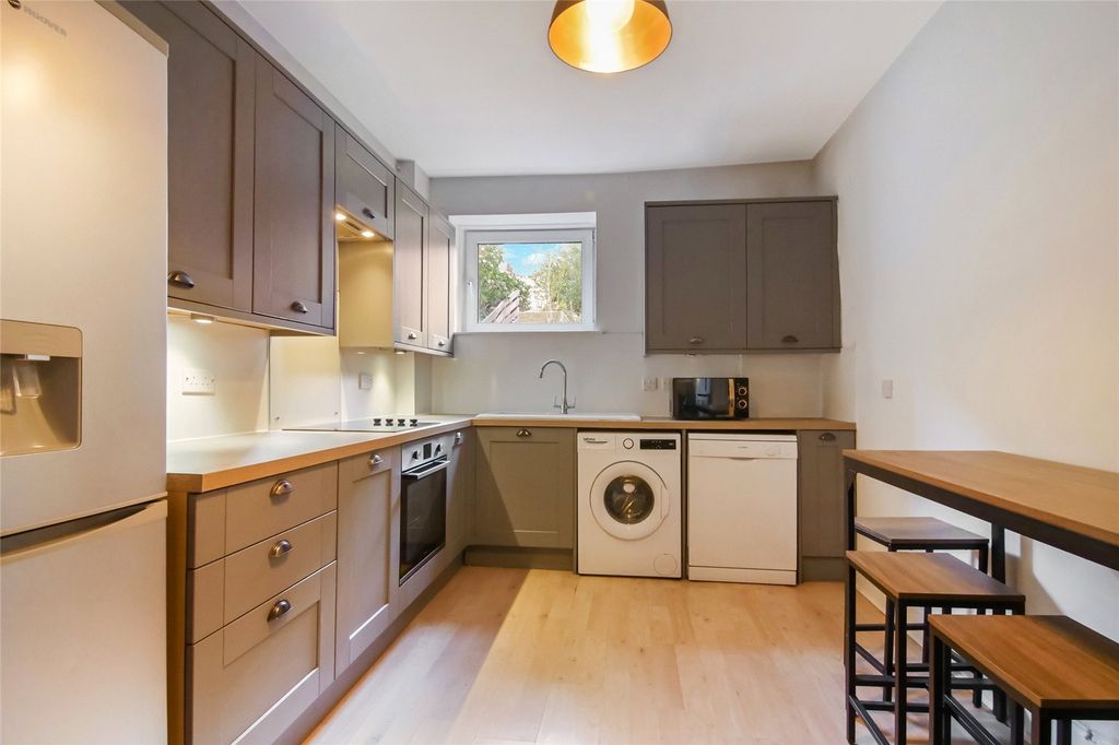 Property photo 3 of 15 Kitchen