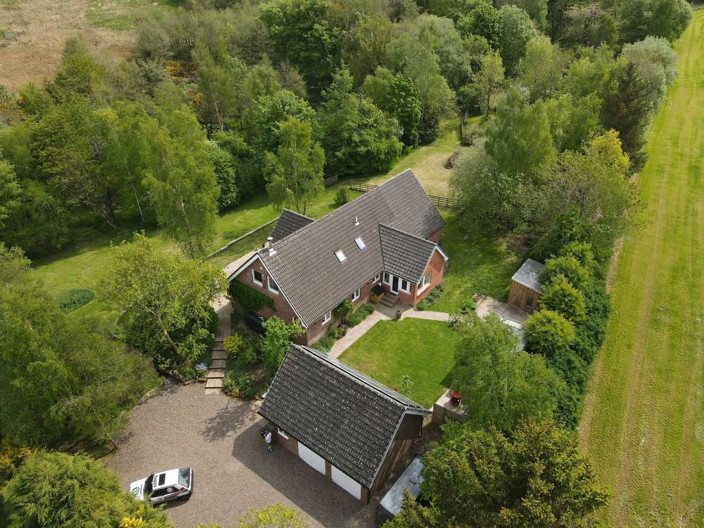 Property photo 3 of 29