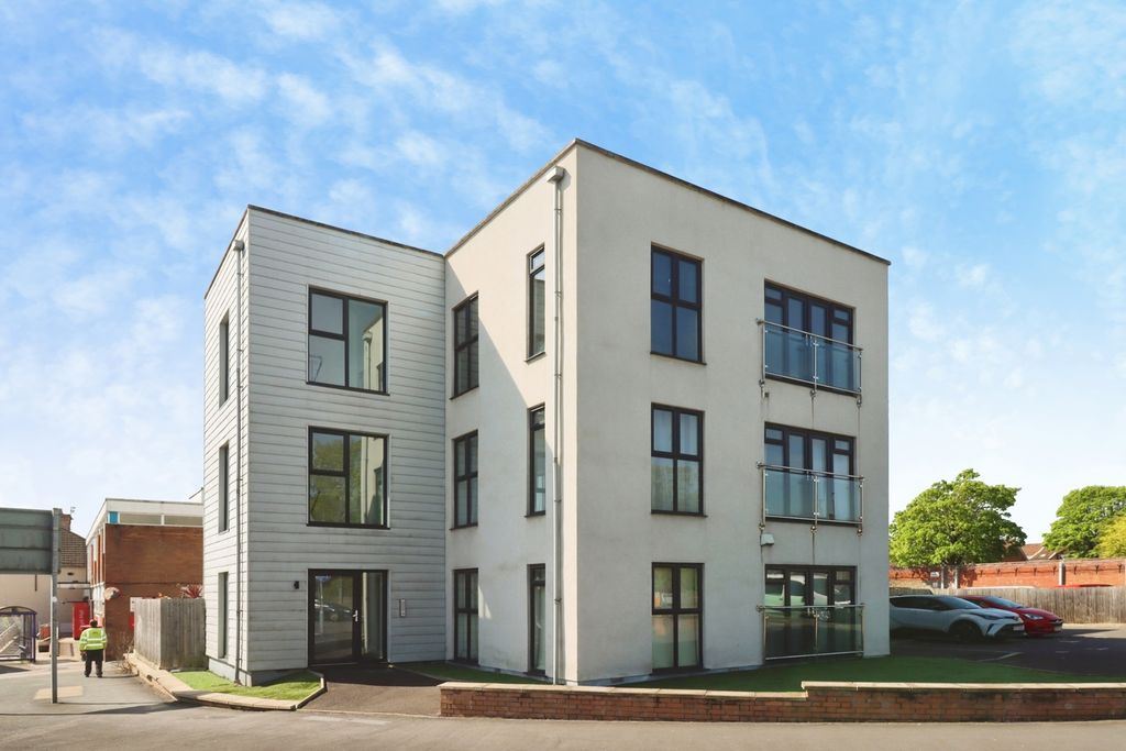 Property photo 1 of 17 Pbox-Img.Jpg
