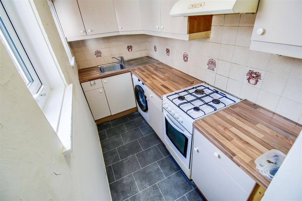 Property photo 2 of 9