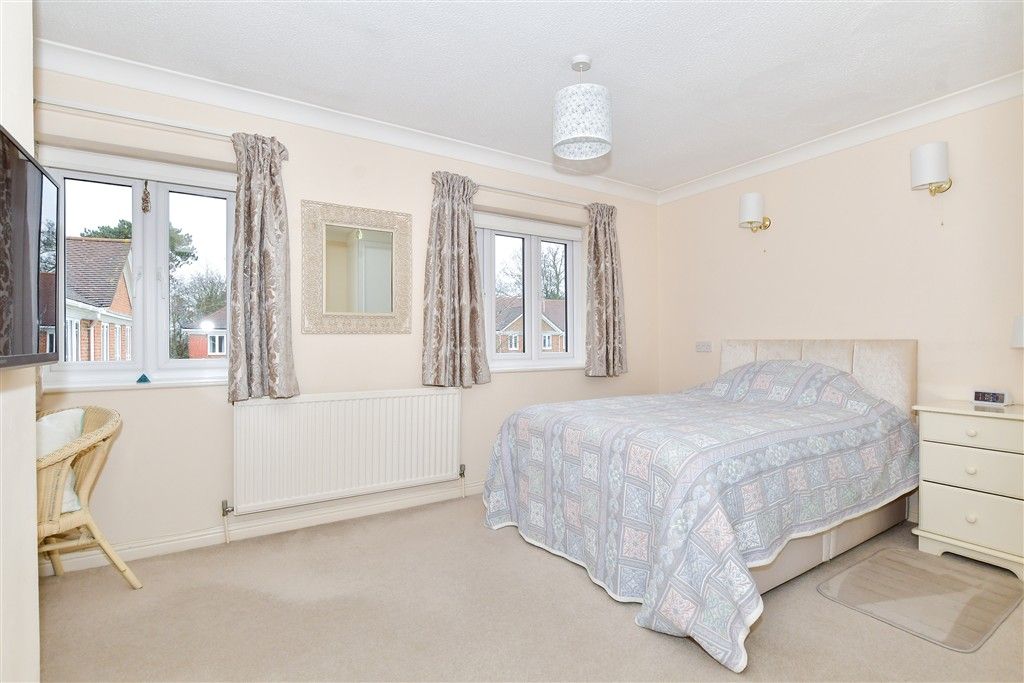 Property photo 2 of 11 Bedroom 1