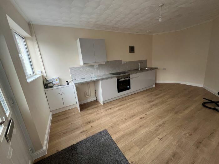 Property photo 3 of 7 2
