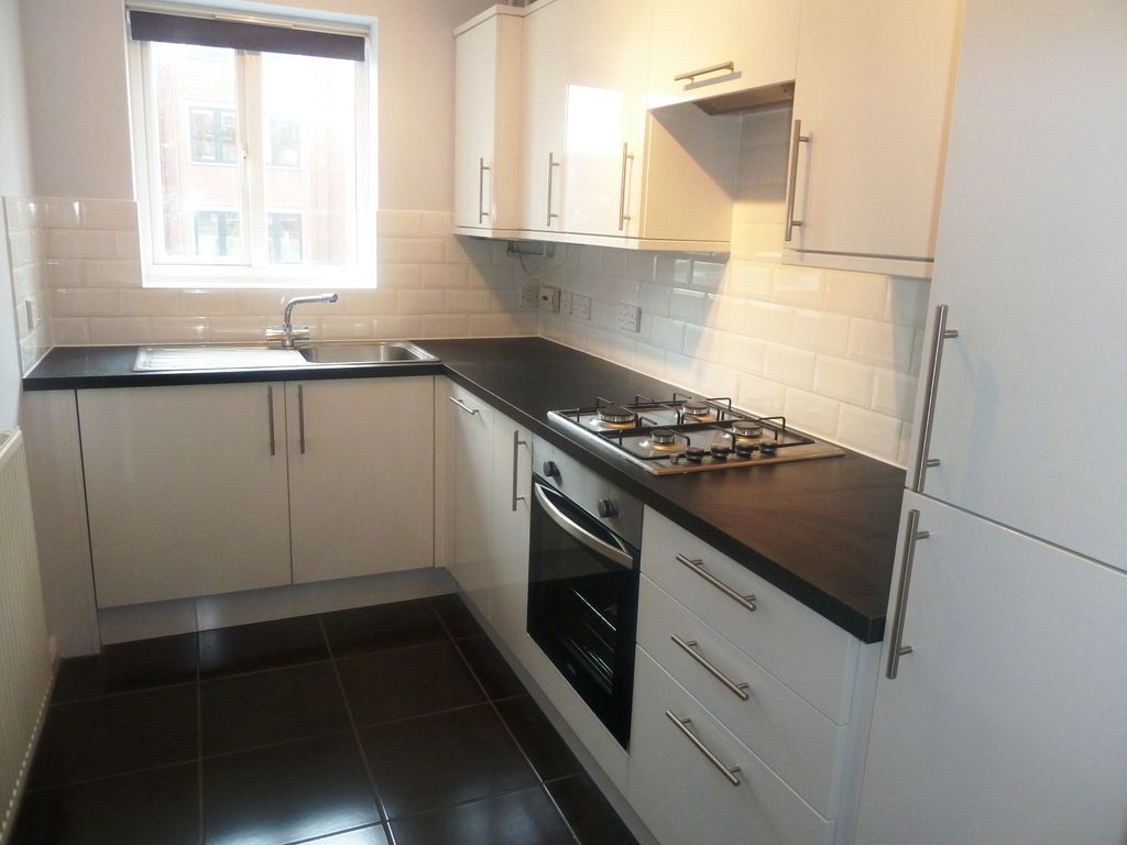 Property photo 3 of 10 Kitchen (A)