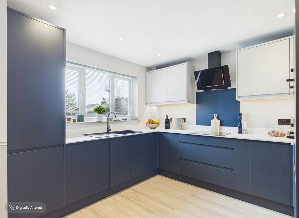 Property photo 2 of 12 Ewemove South Molton - 4 Abbots Meadow