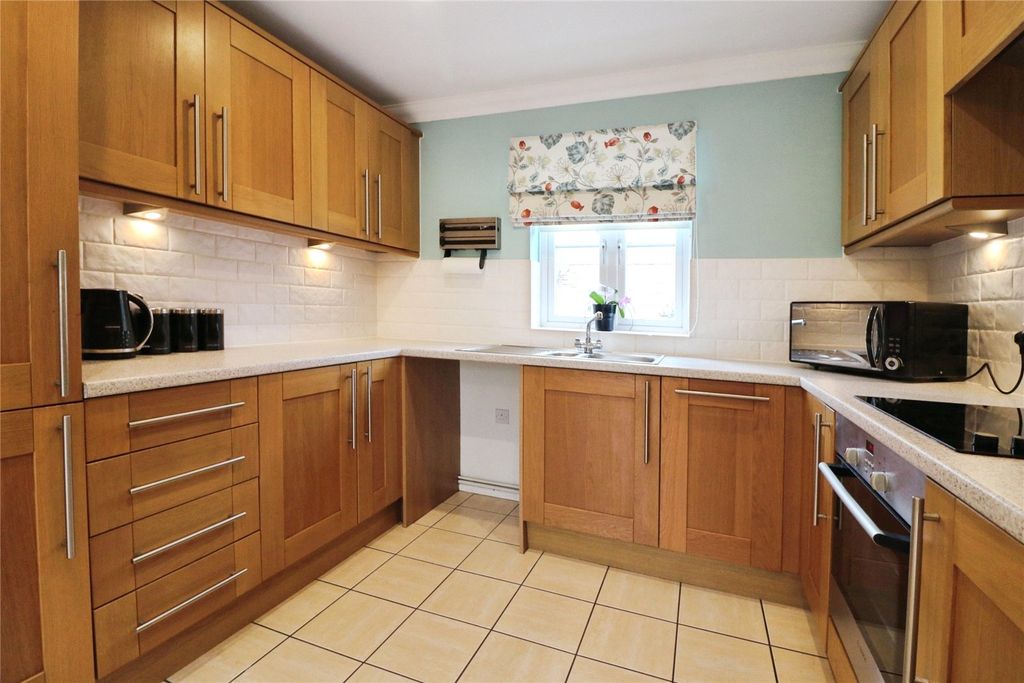 Property photo 2 of 22 Picture No. 01