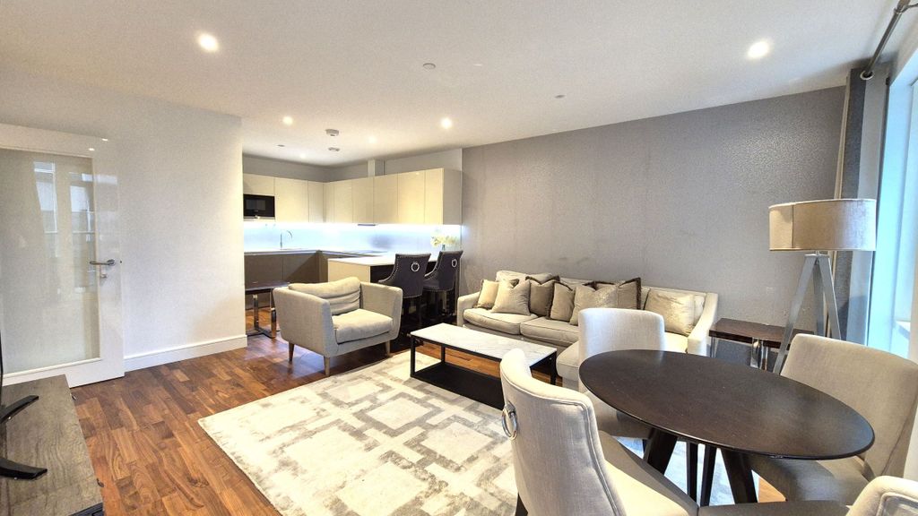 Property photo 2 of 7