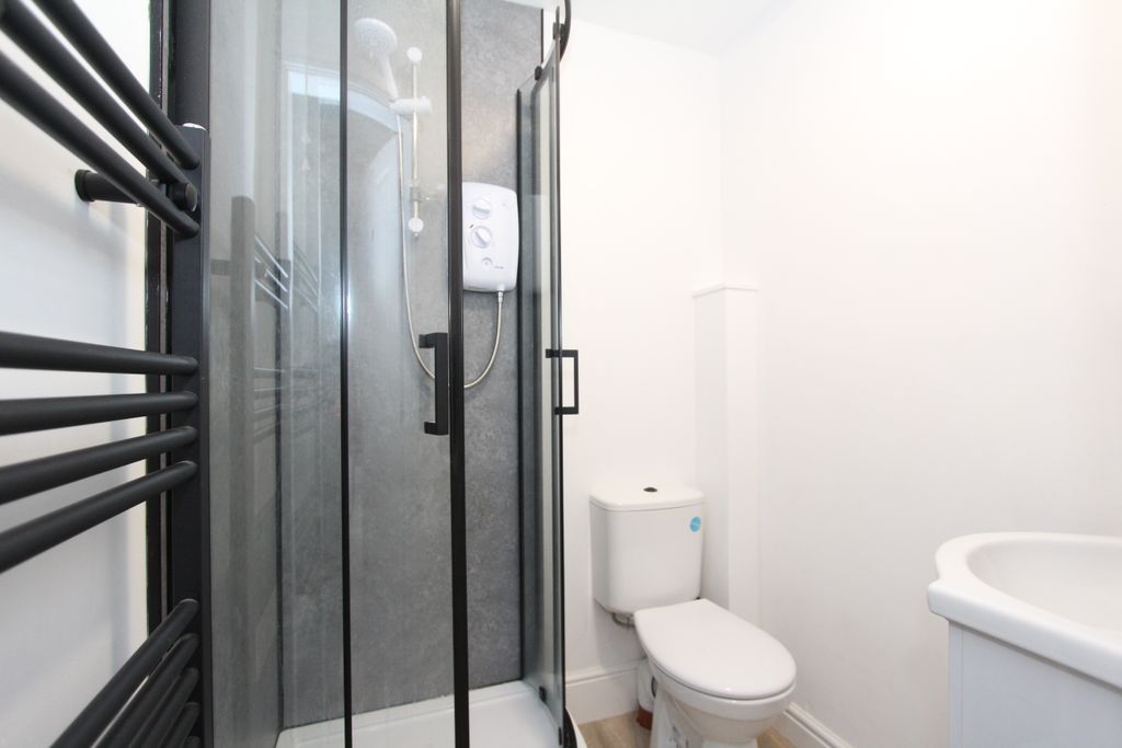 Property photo 3 of 7 2025-11-28 13.15.32