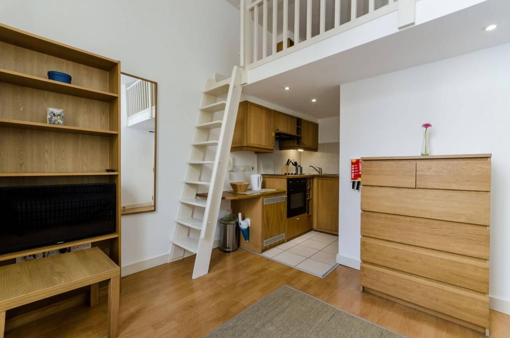 Property photo 2 of 7 Gallery