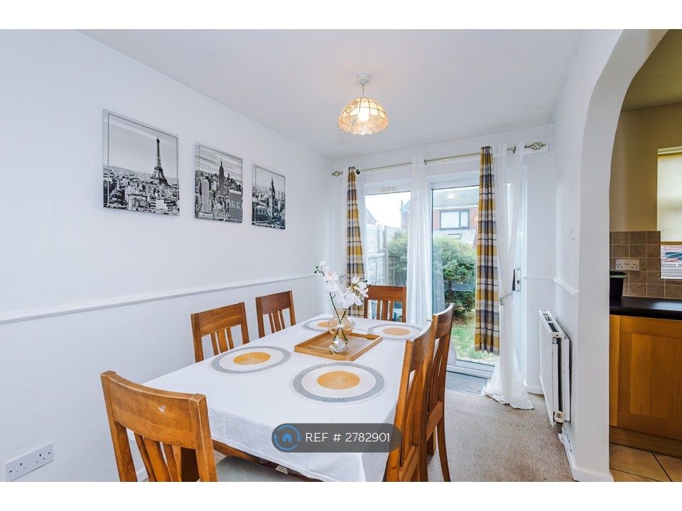 Property photo 1 of 28