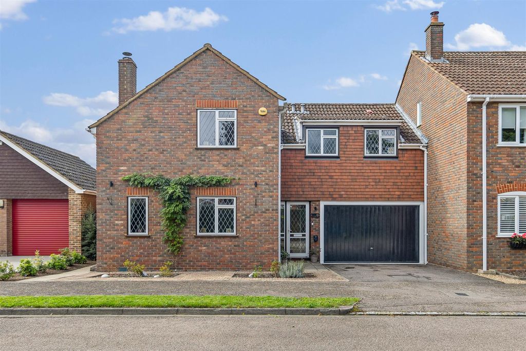 Property photo 1 of 20 15Howardclweb02.Jpg