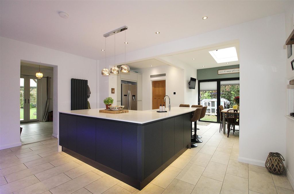 Property photo 2 of 23 Kitchen