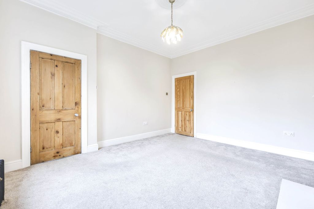 Property photo 3 of 17 Picture No. 25